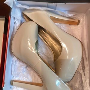 Guess 3 in heel natural color